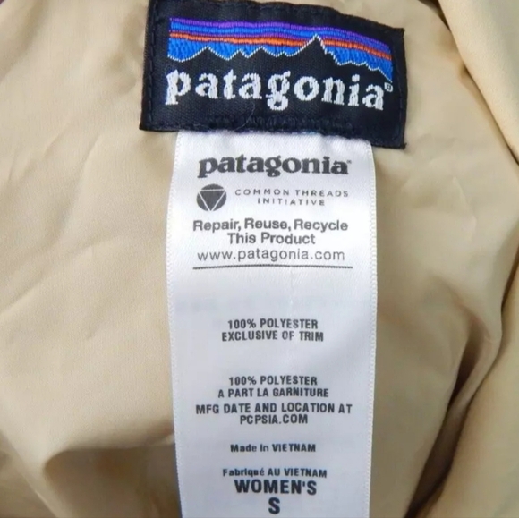 Patagonia Larissa Rain Jacket - Picture 2 of 3